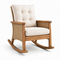 Sedia a dondolo in legno e rattan con cuscini beige