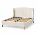 Letto matrimoniale in tessuto crema con gambe in metallo